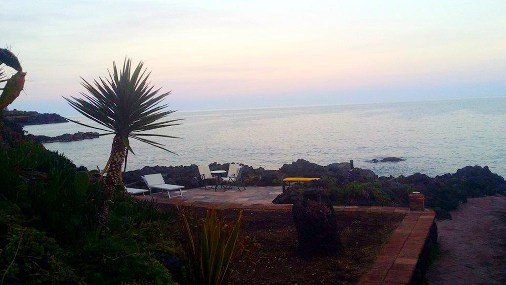 Casa Sul Mare Bed and Breakfast Catania Esterno foto