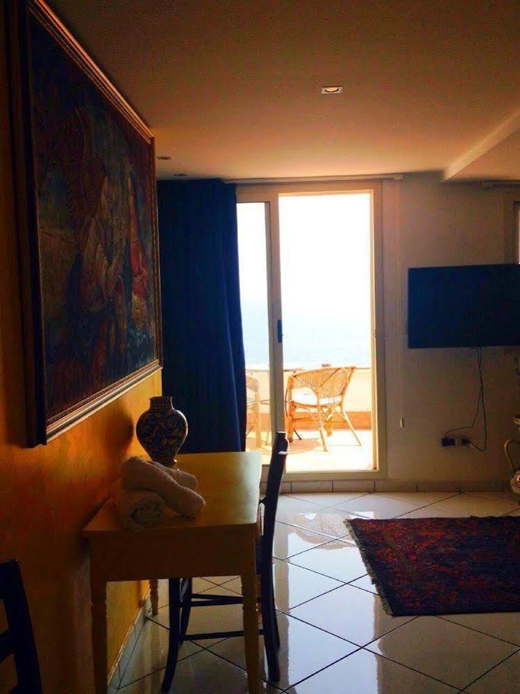 Casa Sul Mare Bed and Breakfast Catania Esterno foto